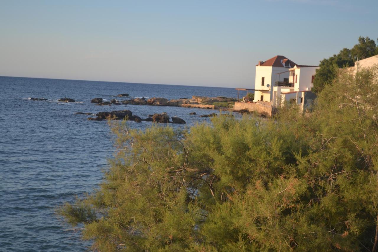 Alexandra'S Garden Houses Stalos Exterior photo