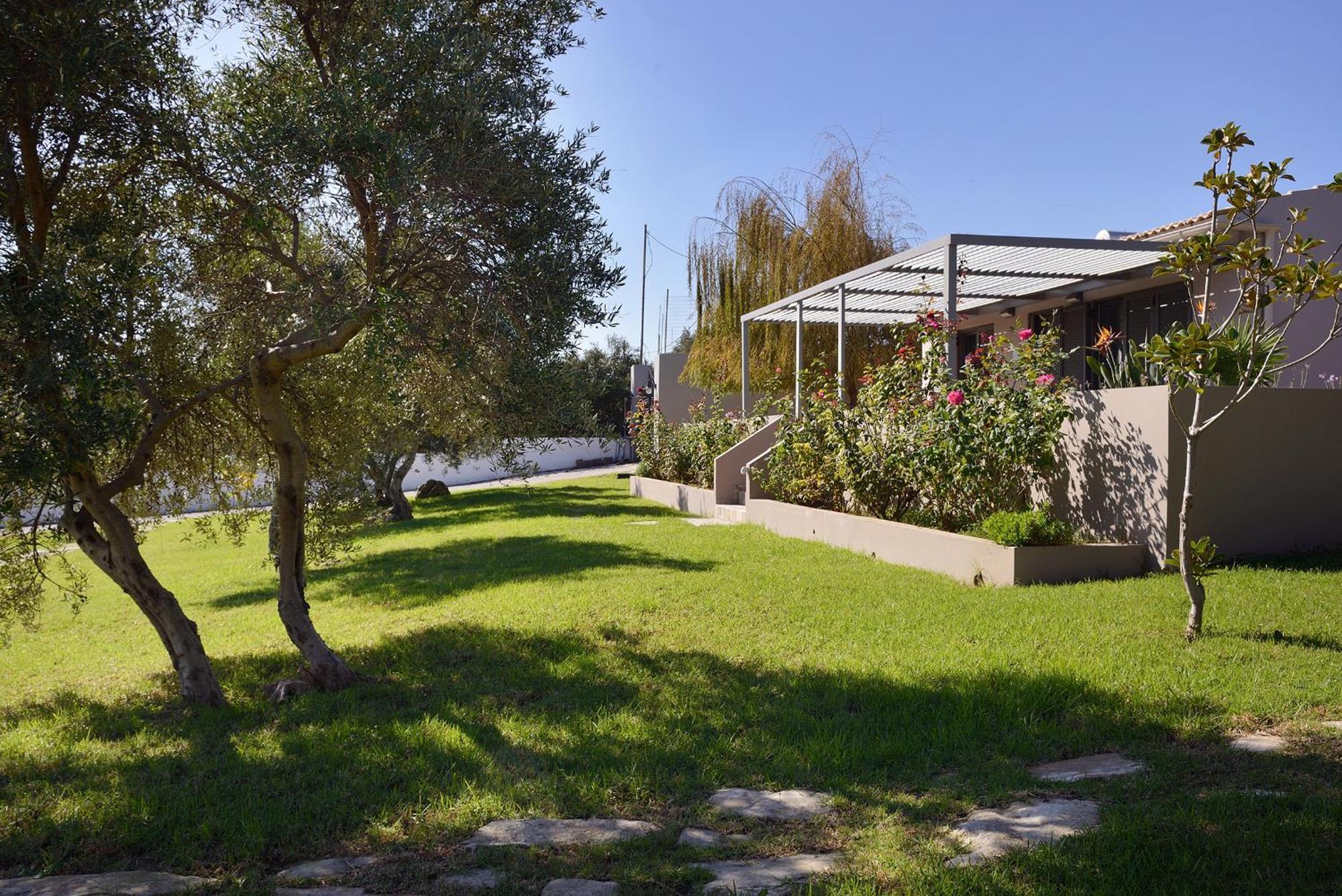 Alexandra'S Garden Houses Stalos Exterior photo