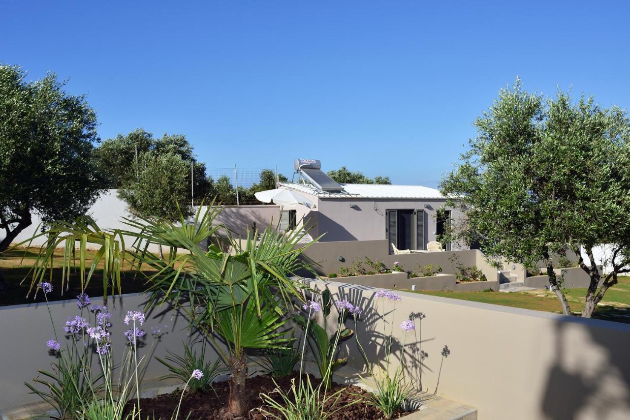 Alexandra'S Garden Houses Stalos Exterior photo